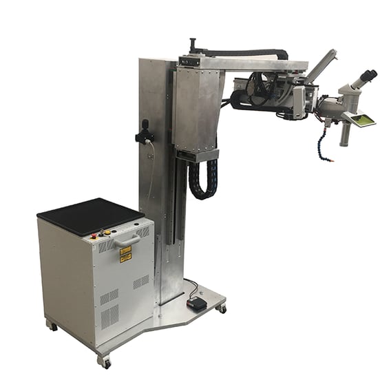 DL 200 - Precision, power, and versatility for laser welding of molds and large objects: the DL 200 is the ultimate solution for complex and hard-to-reach workpieces.